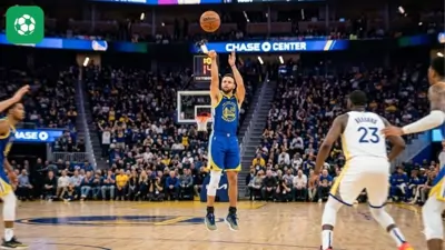 NBA: Stephen Curry thiết lập kỷ lục 4500 cú ném 3 điểm trong sự nghiệp