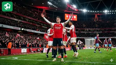 Thắng tối thiểu Burnley, Arsenal chạm một tay vào cúp vô địch Ngoại hạng Anh