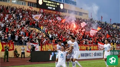 Câu lạc bộ Nam Định bứt phá ngoạn mục trên bảng xếp hạng V-League
